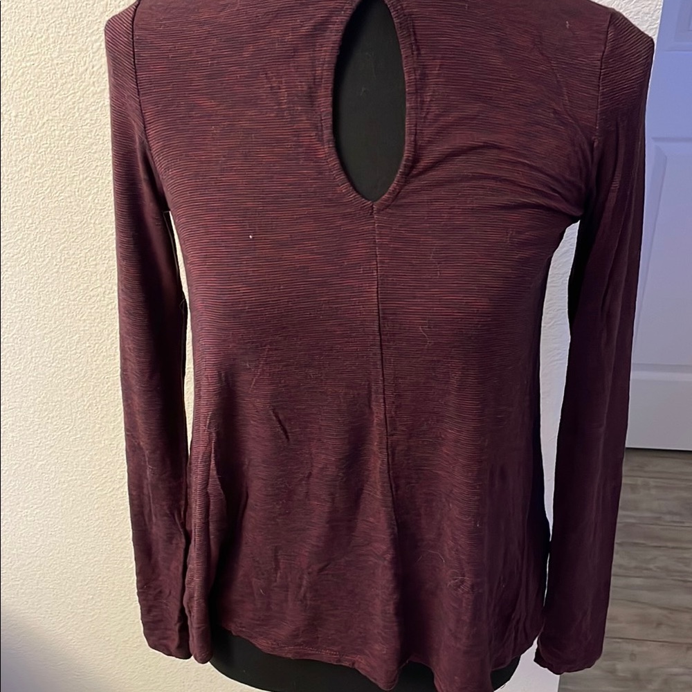American Eagle top Burgundy Long Sleeve-great for all occasions